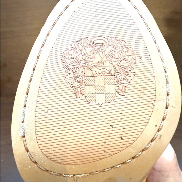 VINCE CAMUTO Tan Suede Sandals - Size 8.5 - Picture 12 of 16